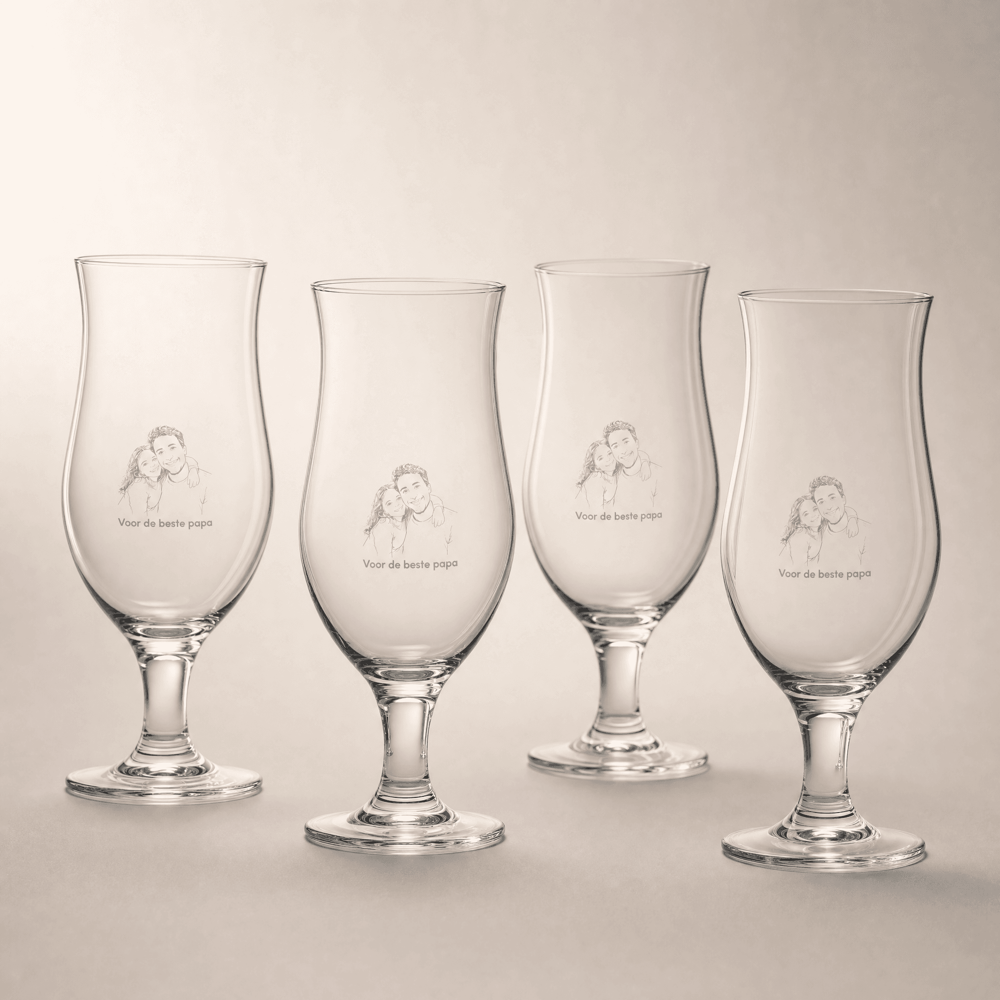 Set van 4 gegraveerde bierglazen