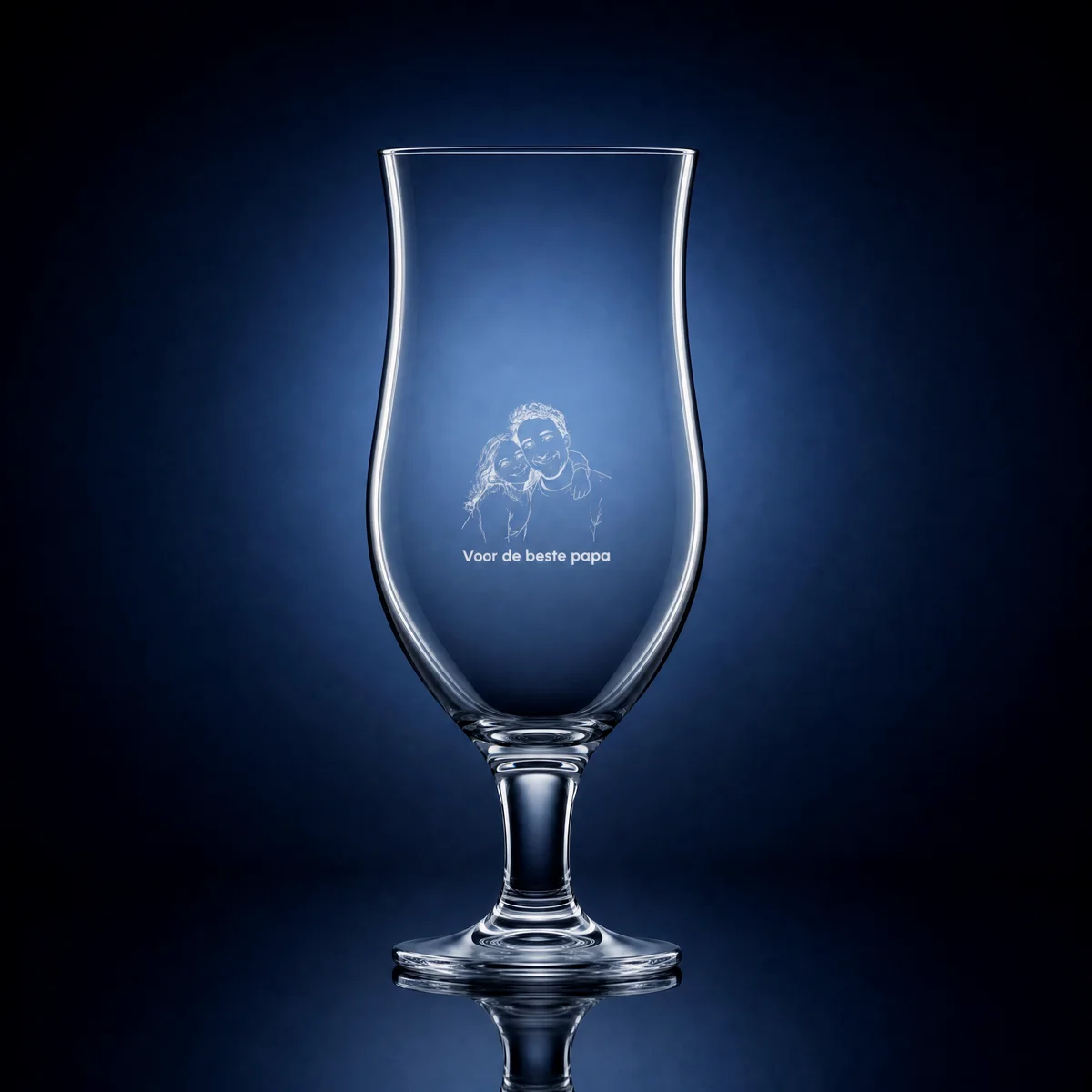 Bierglas met een tekening van vader en dochter en 'Voor de beste papa'